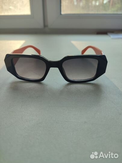 Солнцезащитные очки женские