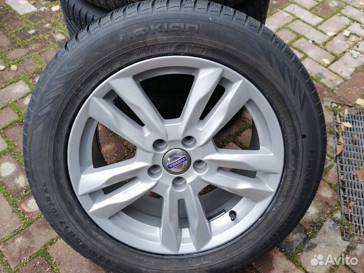 Nokian Tyres Hakkapeliitta R 235/55 R17