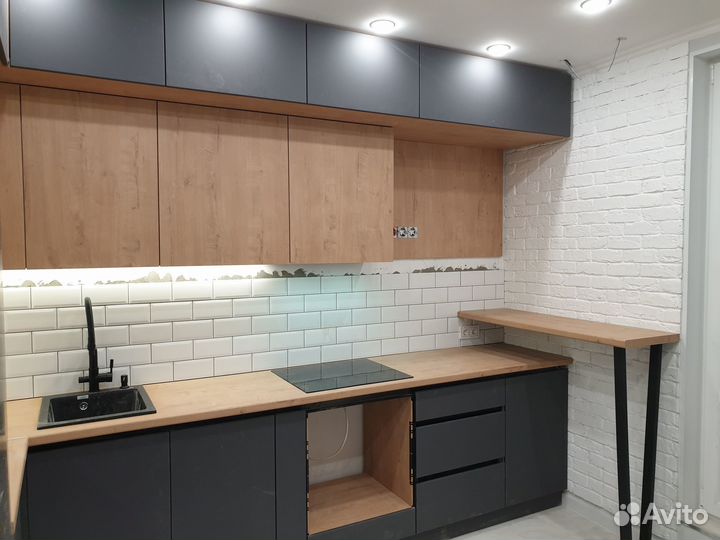 Замена столешниц, фасадов, ремонт кухонной мебели