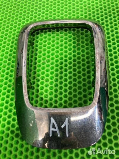 Накладка на консоль АКПП Acura Mdx YD1 J35A5 2004