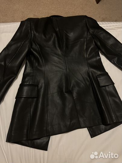 Пиджак женский кожанный zara XS