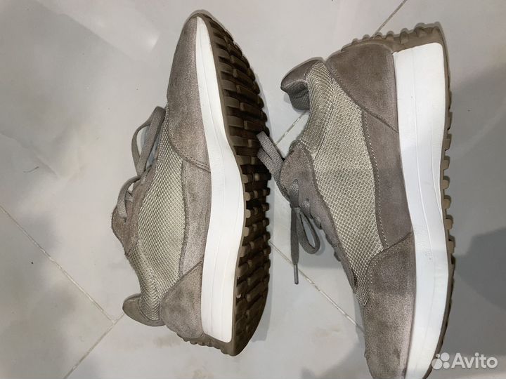 Кроссовки котофей 38