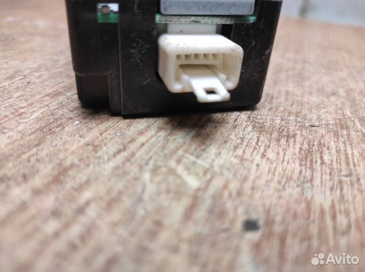 Блок электронный toyota Corolla E150 2006-2013