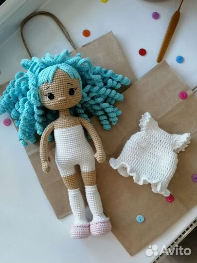 Игрушка вязаная кукла