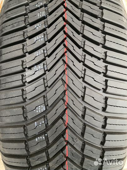 Bridgestone Weather Control A005 Evo 235/55 R19 105W