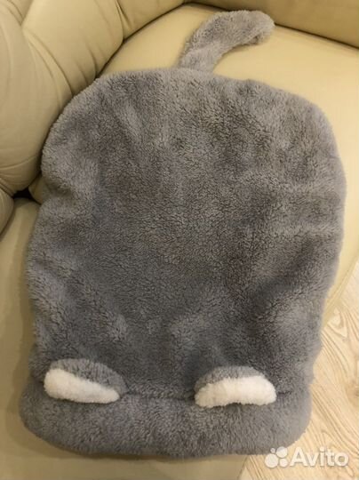 Лежанки и домики для собак