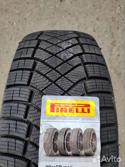 Pirelli Ice Zero FR 225/55 R18
