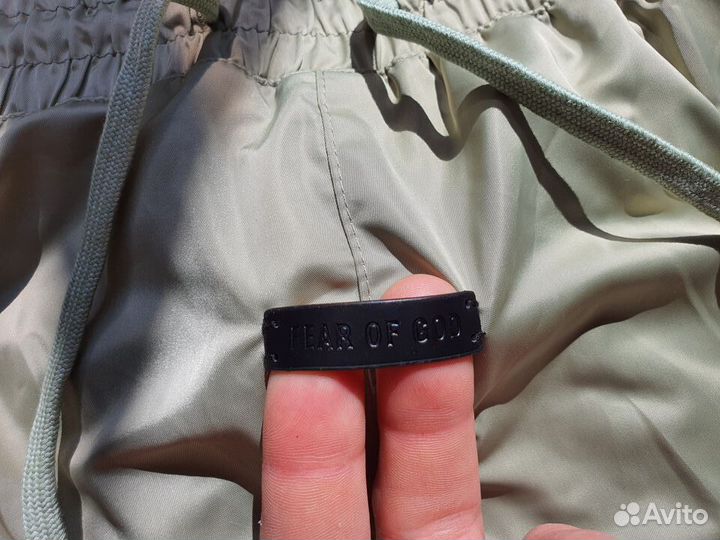 Шорты Fear Of God FOG Essentials зеленые L