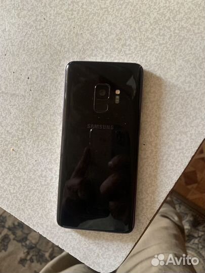 Телефон Samsung galaxy s9