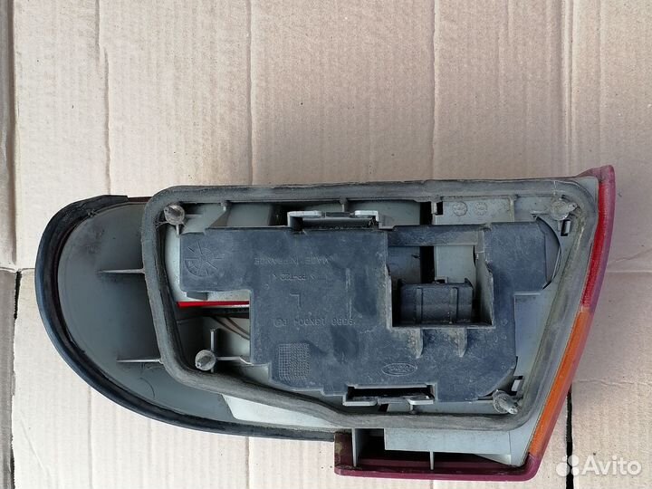 Фонарь задний правый левый Ford Mondeo седан