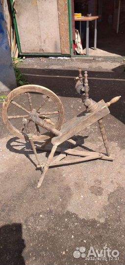 Прялка деревянная старинная