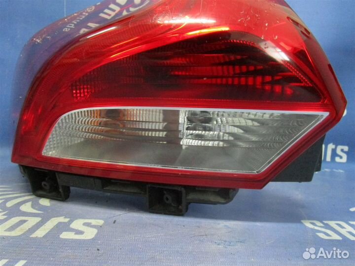 Фонарь задний левый Volvo V40 MV48 D4204T 2017