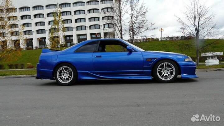 Комплект порогов Veilside на Nissan Skyline R33