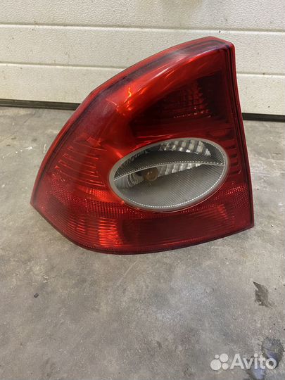 Задняя левая фара Ford Focus 2 Седан