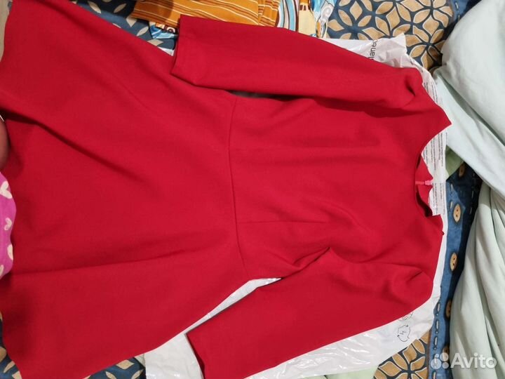 Отдам женские вещи