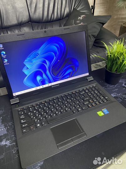 Ноутбук Lenovo Intel / 6GB / GeForce / SSD 600GB