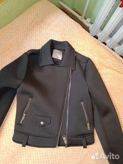 Куртка на девочку