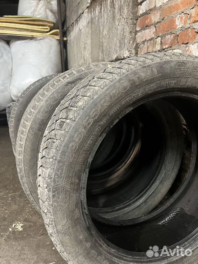 Continental IceContact 2 SUV 235/55 R20