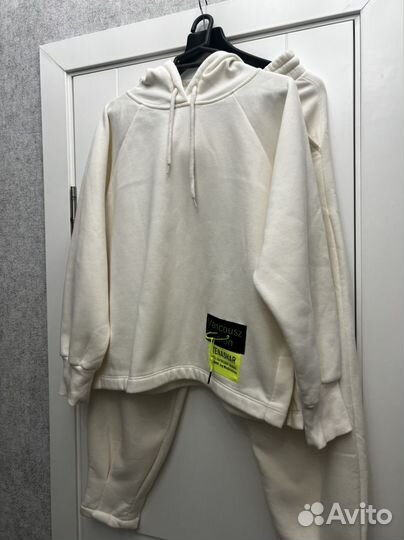 Спортивный костюм с начесом женский