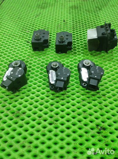 Резистор отопителя Peugeot 308