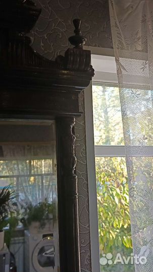 Антикварное зеркало