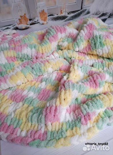 Плед вязаный детский