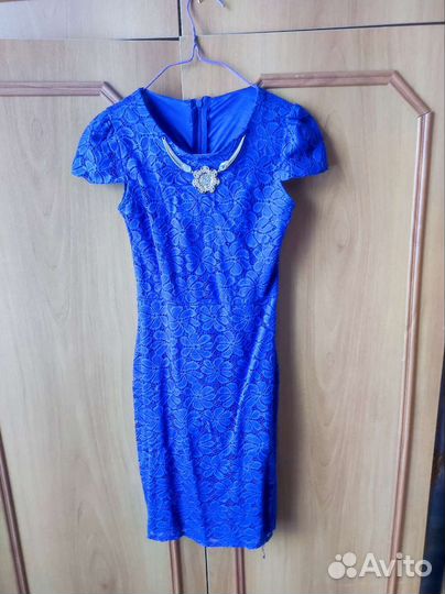 Платьем для девочки