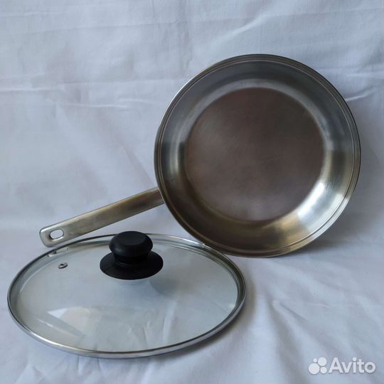 Кастрюли и сковорода из нержавейки