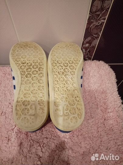 Кроссовки женские adidas 39 размер бу