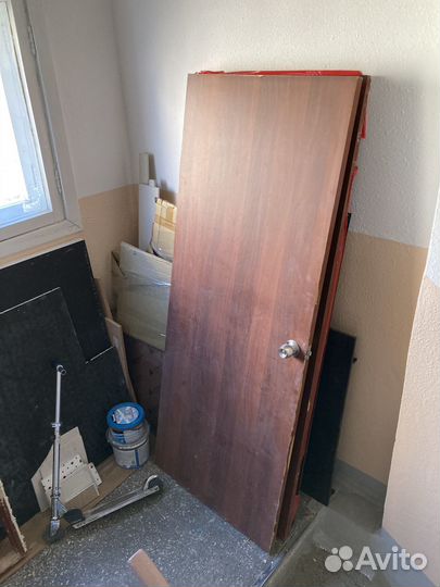 Межкомнатная дверь бу 80 см