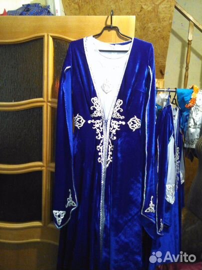 Пошив сценических и танцевальных костюмов