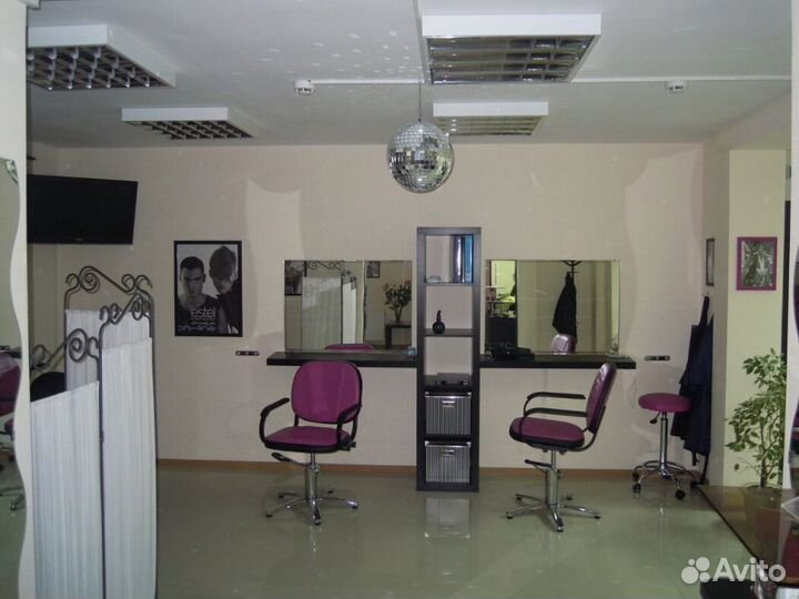 Кресло парикмахерское «Бриз» пневматическое