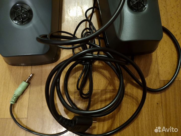 Колонки для компьютера Logitech Z520