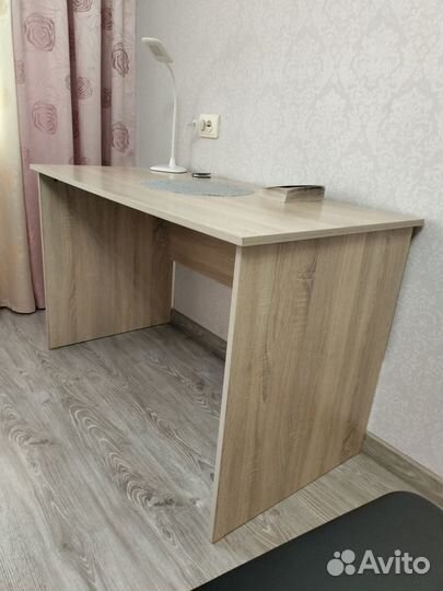 Письменный стол