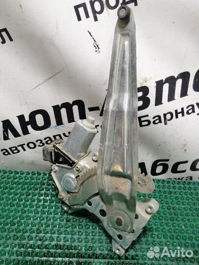 Стеклоподъемник двери задний правый Toyota Premio