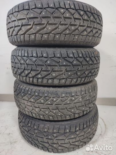 Tigar SUV Ice 215/60 R17