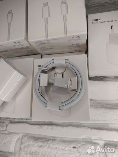 Зарядка на iPhone 20w