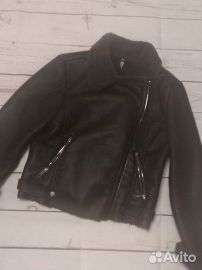 Кожаная куртка (дублёнка) Mango