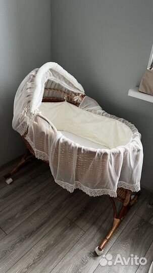 Люлька плетёная с маятником