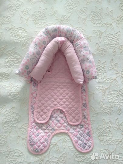 Вкладыш вставка в автокресло, кроватку, коляску