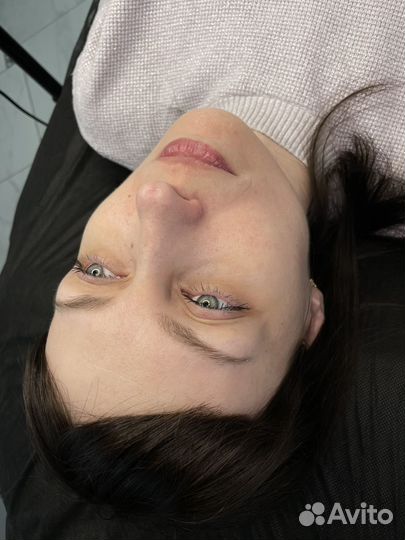 Перманентный макияж бровей