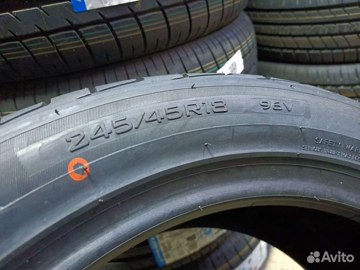 Triangle TR968 245/45 R18 96V