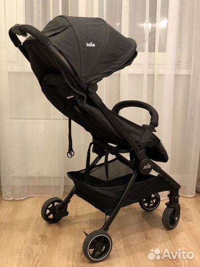 Прогулочная коляска Joie Pact