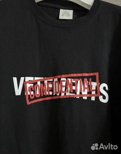 Футболка vetements confidential tee