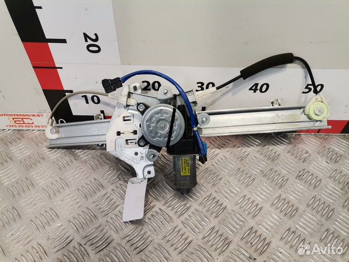 Стеклоподъемник электрический задний левый