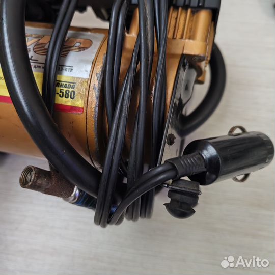 Компрессор автомобильный