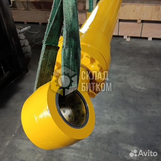 Гидроцилиндр стрелы Komatsu PC300-8