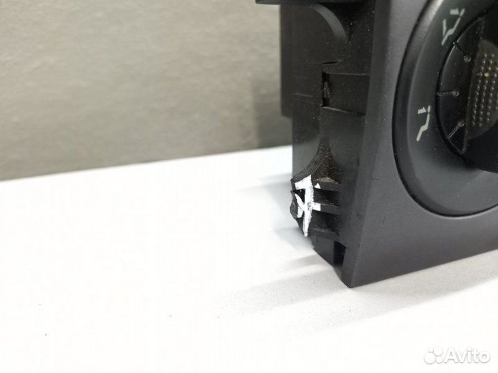 Блок управления климат-контролем Hyundai Elantra