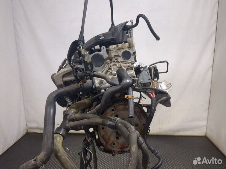 Двигатель разобран Renault Scenic, 2001