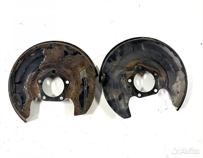 Щит опорный задний VW Passat B5+